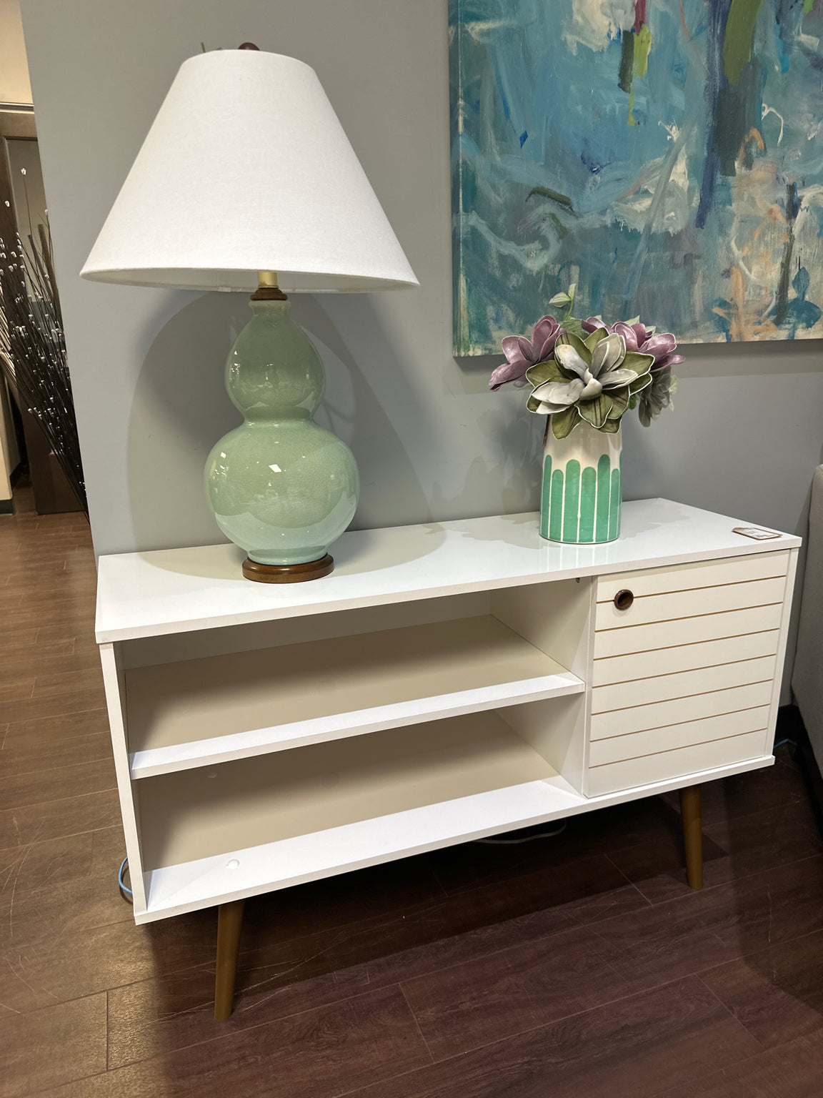 White Console With Open Display Are, 1 Shelf, 1 Door