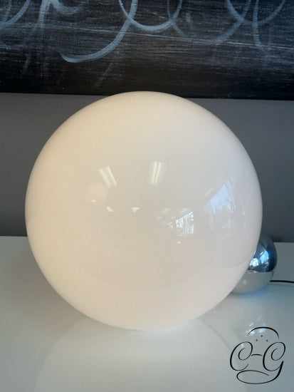 ’Copycat’ Table Lamp W/2 Connected Spheres Hand Blown White Glass/Metal 15x12x12’’ Table Lamp