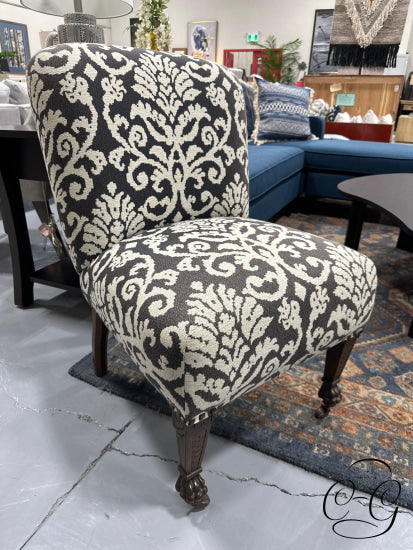 Cream & Grey Print Fabric Slipper Chair On Front Castors