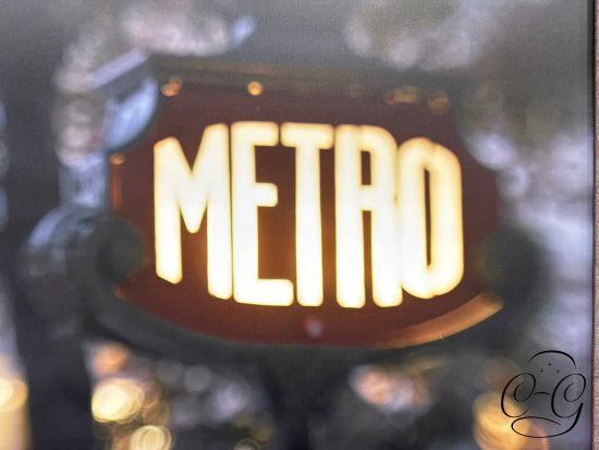 Large ’Metro’ Picture