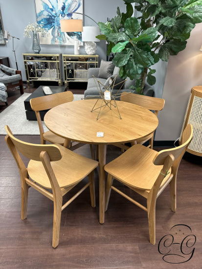 Light Oak Veneer Rubberwood Round Dining Table Only