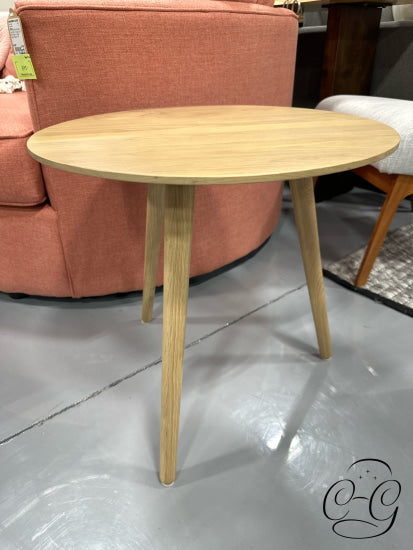 Solid Light Oak Round Top 3 Leg Side Table End