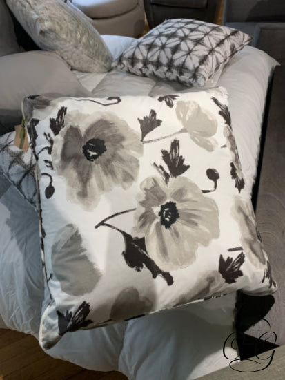 Toss Cushion With Floral Pattern Pillow