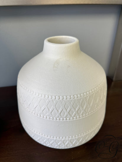 White Resin Vase With ’X’ Embossed Design (Small)